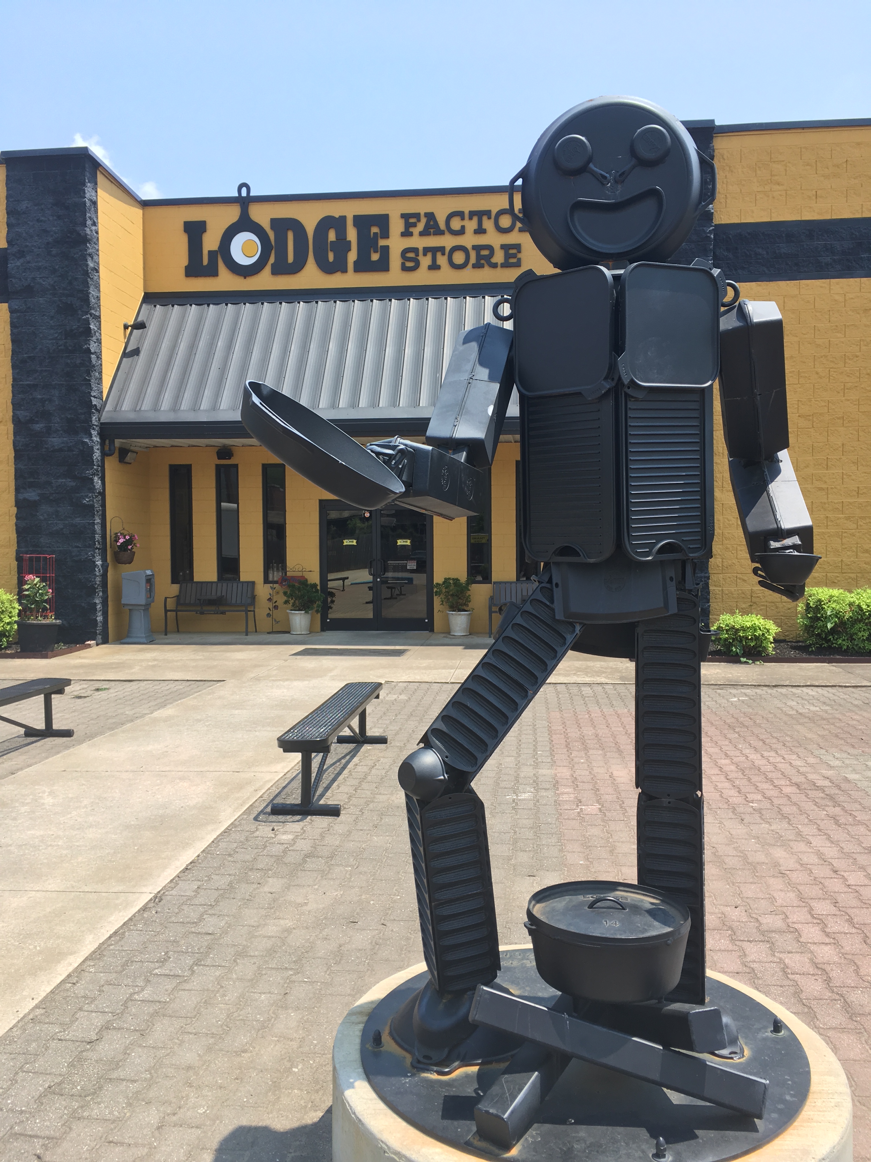 Lodge Cast Iron outlet store; South Pittsburg, TN – Rebecca Radnor's  Personal Blog: Consider yourselves warned!